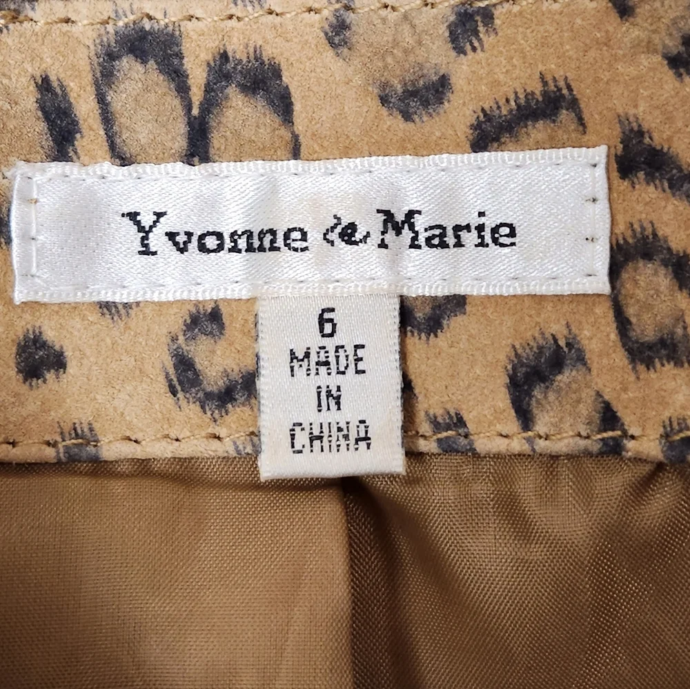 Yvonne Marie Mobwife Leopard print suede leather jacket size 6